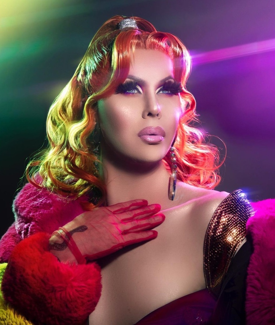 #ICYMI :: "Drag Race" star Trinity the Tuck is out and proud as trans non-binary, reported Billboard. In a heartfelt instagram post in honor of International Transgender Day of Visibility, Tuck decided it was truth time. "I wanted to share my feelings in hopes that others who felt like me would know they aren't alone," she said. "Years ago after starting drag I seriously questioned how I identified with my gender." She continued: "That's why I altered my body starting at the age of 21 to look more feminine and also started hormone therapy for a short period. I stopped because I personally don't know that I would be comfortable living as female with the way I'd physically look. Everyone has their own journey I suppose." After much soul searching, Tuck says she has found the community. where she belongs and feels the most like herself. "I've spoke with many of my friends who are trans to get their thoughts and insight over the years," she said. "I still don't know where my journey will take me, but I am trans-NB." Tuck joins Bosco, Jasmine Kennedie and Willow Pill as the latest "Drag Race" stars to come out as trans.⁠
⁠
Tap link in bio to continue on @EDGEmedianetwork⁠
?️‍??????⁠
?️: Emell D. Adolphus / @goodnightdetroit ⁠
?: Trinity The Tuck @trinitythetuck
