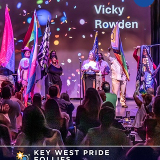 The curtain rose at the @keywesttheater and the Pride Follies delivered. From live vocals to show-stopping looks, performers brought talent, heart, and full-on queer energy to kick off Key West Pride 2025. ⁠
⁠
A packed house, a vibrant stage, and a night that set the tone for the week ahead. ⁠
⁠
?️ Save and share this post.⁠ ⁠
? Tap our link in bio to read more⁠ ⁠
? @EDGEmedianetwork⁠
?️‍??️‍⚧️?????