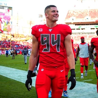 Las Vegas Raiders' defensive end Carl Nassib took to Instagram Monday to come out as gay for Pride month, effectively becoming the first active NFL player to be openly gay in the league's history, Uproxx reports. "I just want to take a quick moment to say that I'm gay," Nassib, 28, said in his Instagram video. "I've been meaning to do this for a while now but I finally feel comfortable enough to get it off my chest. I really have the best life. "I've got the best family, friends and job a guy could ask for. I'm a pretty private person, so I hope you guys know I'm not doing this for attention, but I think representation matters," he added. The athlete went on to announce he's donating $100,000 to the Trevor Project. "For someone like me, who has been so lucky and cherishes every day, it brings me incredible sadness to think that our LGBTQ youth are at such an elevated risk for suicide," Nassib said. NBC Sports writes: "No openly gay player has ever played in a regular-season NFL game. Michael Sam came out as gay before the 2014 NFL draft, was drafted by the Rams and played for them in the preseason, but he did not make a regular season roster. A handful of other players have come out after their playing careers ended." Tap link in bio to continue on @EDGEmedianetwork ??️‍?? (?: Carl Nassib / Instagram / @carlnassib)