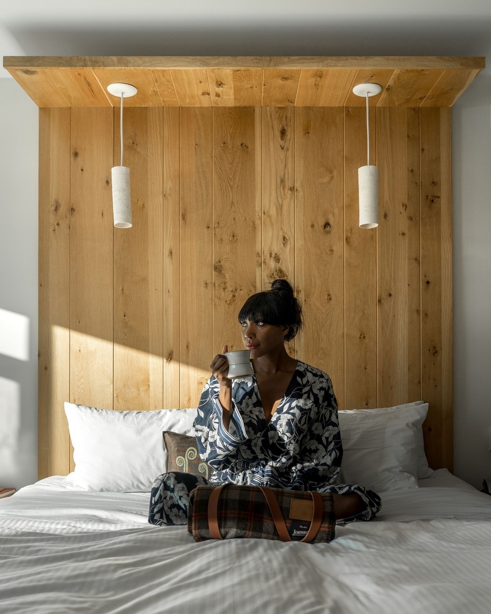 From inns to huts, campsites to luxury hotels, find space to listen and room to grow no matter where you stay. Browse our directory - tap link in bio! #sponsored @vermonttourism 