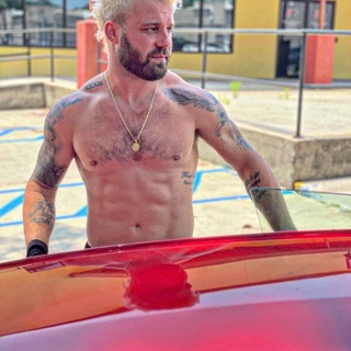 Reality TV star @paulcalafiore_ announced that he is bisexual, @People magazine reports. After he was eliminated from "The Challenge: USA" on Thursday, Calafiore, 34, made an emotional exit where he suggested he might not be straight.⁠
⁠
?️Save and share this post.⁠
 ?️Tap our link in bio for more on @EDGEmedianetwork.?️⁠
?????️‍?⁠
?: @paulcalafiore_