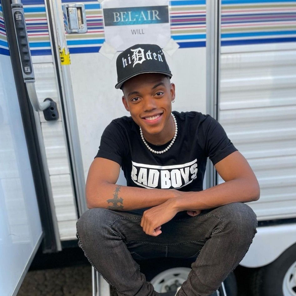 Jabari Banks knew he was close to getting the starring role of Will in "Bel-Air," the dramatic take of "The Fresh Prince of Bel-Air," but his confidence started to wane when he was asked to do one more Zoom audition with show director Morgan Cooper. "I'm like, 'I don't know what he wants to see, but I'm gonna give him everything I got,' " recalled the 23-year-old in a recent interview. "I was like, 'I'm gonna put everything into this audition.' " Banks found a quiet place — a friend's closet — and logged in, only to see a very familiar face staring back at him, Will Smith. "I didn't think it was real," Banks said. "He's like, 'I want to congratulate you. You got the part of Will in 'Bel-Air.' " And then in true Smith exuberance, the superstar directed Banks to invite those with him to join the Zoom. "He was like, 'Where is everybody? Go get them,' said Banks. So a lot of my friends met Will." And that's how Banks became the (new) prince of Bel-Air. ⁠
⁠
Tap link in bio to continue on @EDGEmedianetwork⁠
????⁠
?: Jabari Banks @jabaribanks