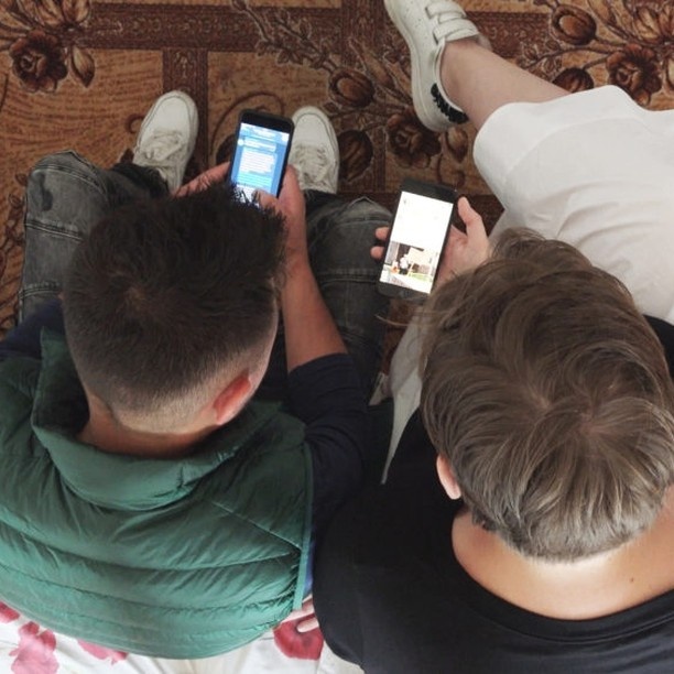 #Oscar-nominated #queer filmmaker David France's latest #documentary is the harrowing tale of the harsh and dangerous realities of being #gay in #Chechnya. EDGE's Roger Walker-Dack (@queergurucom) believes it is "compulsory viewing for the #LGBT community and beyond." Read more of his review on @EDGEmedianetwork and catch "Welcome To Chechnya" on HBO today. ?️‍?? (?: HBO)⁠
