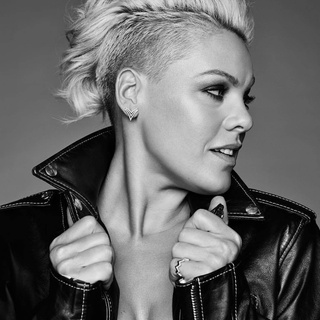 P!nk is grappling with the fact that her 9-year-old daughter, Willow, with husband Carey Hart, is on the cusp of the tween years. "It's still the salad days, she's still my baby," said P!nk in an interview over Zoom. "But she's starting to ask me questions about deodorant and bras." As if on cue, a siren blares in the background. "And there's my ambulance," she deadpans. Willow Sage and son, Jameson Moon, are a huge creative inspiration for the singer, whose real name is Alecia Moore. Earlier this year she released a single called " Cover Me In Sunshine " featuring Willow's vocals, which P!nk says happened organically. "She was in the room when I was recording. She liked the song and was humming, and she has such a cute, pretty little voice. I was like, 'You want to sing on it?' She's like, 'Sure.'" In the new documentary "P!nk: All I Know So Far," debuting May 21 on Prime Video, viewers go back to 2019 for P!nk's "Beautiful Trauma" world tour with Hart, Willow and Jameson in tow. The kids join her for rehearsals, she wrangles them for bedtime and feels guilty when Willow vents that Jameson, a toddler at the time, gets all the attention. Tap link in bio to continue on @EDGEmedianetwork ?❤️? (?: P!nk / Amazon)