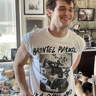 Fans who are familiar with the LGBTQ+ TV landscape have most likely heard of Brandon Flynn. This 29-year-old first started gaining mainstream popularity when he portrayed Justin Foley in "13 Reasons Why" on Netflix. It was one of the streamer's most popular teen drama series during the late 2010s and Flynn became even more well-known in the public eye when he started dating British musician Sam Smith in September 2017. Their relationship lasted for just under one year but we can understand why Smith was interested in Flynn: the actor has an irrefutable charm and magnetic personality online. He's also very willing to show off his good looks with some thirst traps on Instagram. We'll look at Flynn's best IG posts to get you more acquainted with him.⁠
⁠
Tap link in bio for more on @EDGEmedianetwork ⁠
????⁠
?: @brandonflynn