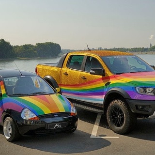 In reponse to homphobic comments about the blue color of Ford's Raptor vehicle being "very gay," Ford's German branch responded with a rainbow. Dubbed the "Rainbow Raptor," Ford of Germany unveiled a rainbow adorned version of the car with a gold finish that is everything you would want in a very gay car and more. Initially the design was created just for social media, but then the company decided to build it and put it on the road in celebration of 2021 ColognePride. "The 'Very Gay' Ford Ranger Raptor was wrapped by Alphafoil, which spent 60 hours and 30 square metres of foil in creating its unique gold dust and rainbow graphics," reported IOL. Ford has a long history of supporting LGBTQ culture through cars. Twenty-three years ago, the automaker "created a truck-converted Ka with a rainbow finish for Cologne's CSD celebration in 1998," reported Motor1. Tap link in bio to continue on @EDGEmedianetwork ??️‍?? (?️: Emell D. Adolphus / @goodnightdetroit  / ?: Ford Of Germany)