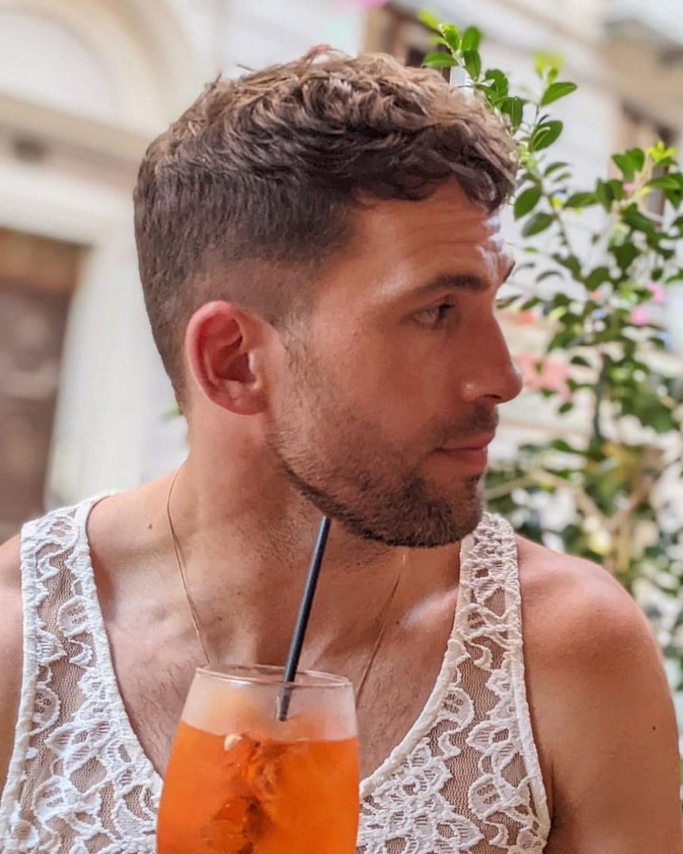 Becoming an actor had long been the career goal of @dinofetscher. "Acting was something I just did because I was a very hyperactive ADHD child," he told the news outlet Wales Online. But the out 35-year-old Welshman (now a Londoner) stopped acting when he realized he was gay as a teenager. "I suddenly had this sense of: 'Don't look at me' so I stopped acting for a few years." But, at 19, he decided to pursue his dream again, and he was also more sexually assured as a gay man. In 2008 he pursued and won the title of Mr Gay UK. In the years since, has proven to be the title's most successful recipient, carving an acting career that has netted him an Olivier Award nomination (for "The Normal Heart") and a featured role on "Foundation," Apple TV+'s epic, intergalactic sci-fi drama, loosely based on the books by Isaac Asimov.⁠
⁠
?️Save and share this post.⁠
 ?️Tap our link in bio for more on @EDGEmedianetwork.?️⁠
????⁠
?: @dinofetscher