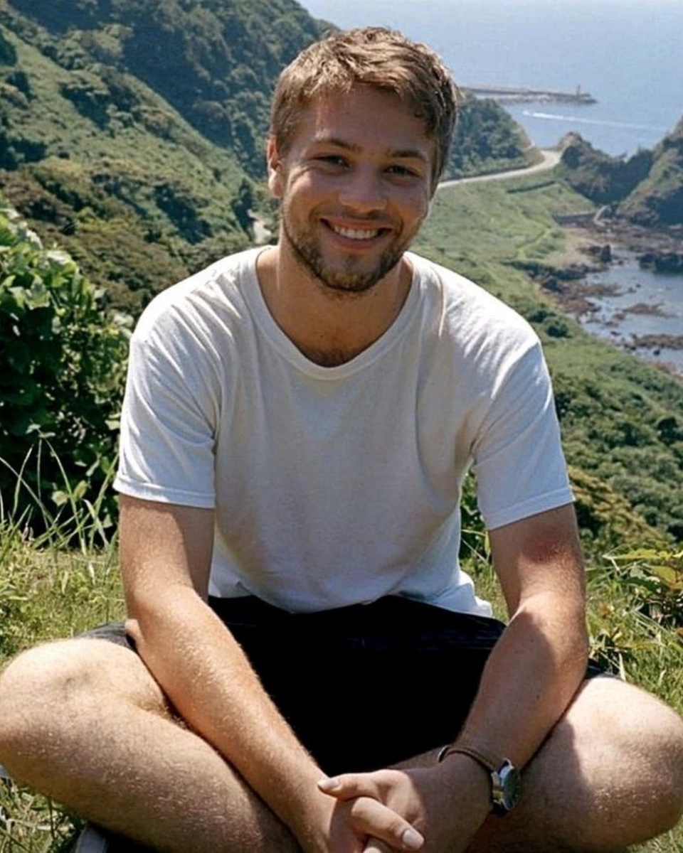 Hunky @connorwjessup has a varied filmography in his young career, ranging from roles in horror flicks to science fiction TV shows and several projects in between. His first break came as the middle son on the @TNT apocalypse drama "Falling Skies." Jessup's second big role on television came in the second season of the anthology drama "American Crime," where, in Season 2, he played Taylor Blaine, a man trying to win a sexual assault case against his perpetrator. Even though he didn't open up about his sexuality until 2019, Jessup was playing queer roles in films such as "Closet Monster." In 2018 he directed a short documentary on out Thai filmmaker Apichatpong Weerasethakul ("Memoria," "Uncle Boonmee Who Can Recall His Past Lives") for FilmStruck and The Criterion Collection.⁠
⁠
?️Save and share this post.⁠
 ?️Tap our link in bio for more on @EDGEmedianetwork.?️⁠
????⁠
?: @connorwjessup