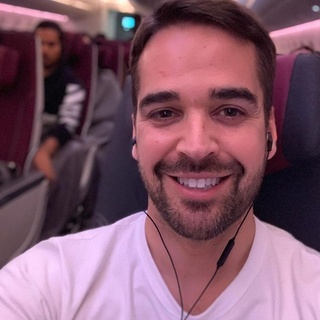 A Brazilian politician running for the presidency announced he is gay, challenging the nation's proudly homophobic leader, Jair Bolsonaro. Eduardo Leite, the 36-year-old governor of the southern state of Rio Grande do Sul, made the announcement last week during an interview with the country's top broadcaster, TV Globo, reports The Guardian. "I have never spoken about a subject related to my private life," the 36-year-old center-right politician said, according to the New York Daily News. "I'm gay — and I'm a governor who is gay rather than a gay governor. Just as Obama in the United States wasn't a black president, but a president who was black. And I'm proud of this," said Leite, from the centre-right Brazilian Social Democratic party (PSDB). "The politician, who hopes to challenge the far-right leader, Jair Bolsonaro, in next year's presidential election, said he had nothing to hide, but wished sexual orientation was 'a non-issue' in Brazil," adds The Guardian. "Leite, who hopes to become his party's nominee to challenge current president — and notorious anti-LGBTQ politician — Jair Bolsonaro in 2022, was an early supporter of the controversial leader," adds the Daily News. "However, he became a vocal critic of the president due to the current administration's disastrous handling of the COVID-19 pandemic." Tap link in bio to continue on @EDGEmedianetwork ?? ?️‍? (?: Eduardo Leite / Instagram / @eduardoleite45)