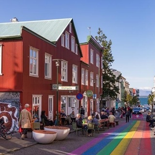 As the pandemic wanes, the world opens up, and tourism recommences, resorts and hotels have begun embracing LGBTQ travelers as never before, Business Insider reports. Cultivating the LGBTQ demographic will be crucial as travel and tourism make a comeback following the ravaging effects of COVID-19 shutdowns. Business Insider examined how hotel chains and resorts go beyond rainbow labeling and put some serious thought, infrastructure upgrades and staff training. Often, inclusive hospitality lies not just with a welcoming and non-judgmental attitude from staff, but also with small but noticeable things like two shaving mirrors that accompany dual sinks in the bathroom, as at South African safari lodge Cheetah Plains, the article pointed out.  And while lawmakers in some U.S. states trip over each other in a race to pass transphobic legislation, some properties are taking pains to extend trans and non-binary guests the courtesy of gender-neutral restrooms, like those found at Contiki's Chateau De Cruix in the French Beaujolais region... or, closer to home, Kimpton's Winston-Salem property, the Kimpton Cardinal, in North Carolina, home of the nation's most notorious "bathroom bill." Tap link in bio to continue on @EDGEmedianetwork ?️‍??️✈️ (?️: Kilian Melloy / @dragelruairi , ?: Getty)