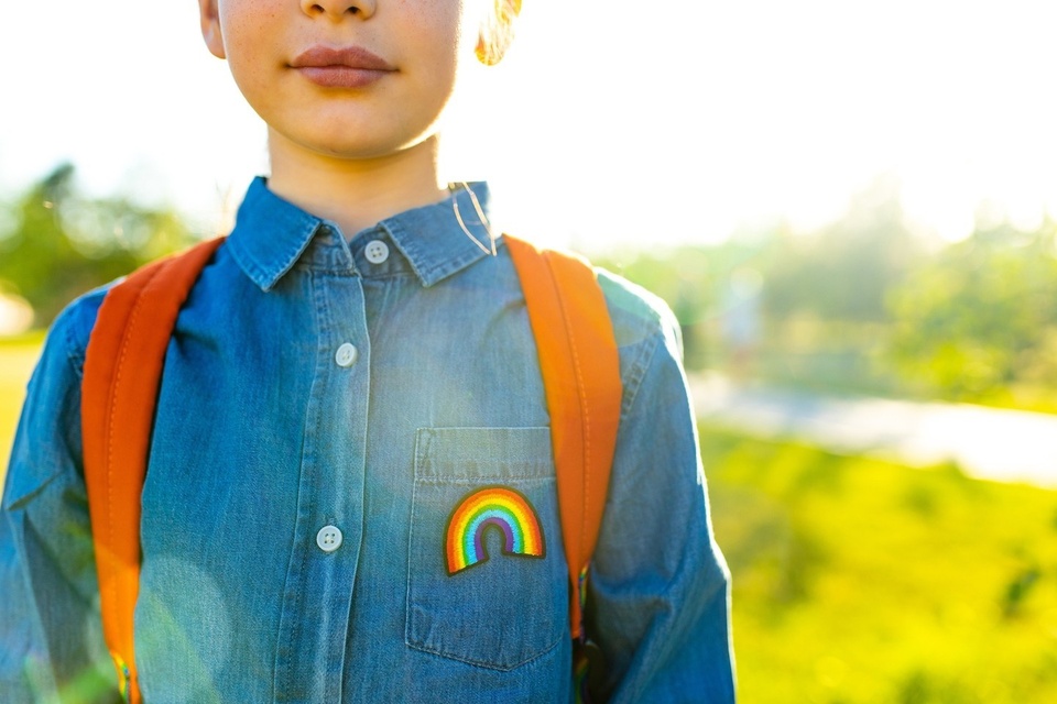 A leading #transgender health association has lowered its recommended minimum age for starting gender transition treatment, including sex hormones and surgeries. The World Professional Association for Transgender Health said hormones could be started at age 14, two years earlier than the group's previous advice, and some surgeries done at age 15 or 17, a year or so earlier than previous guidance. The group acknowledged potential risks but said it is unethical and harmful to withhold early treatment. The update is based on expert opinion and a review of scientific evidence on the benefits and harms of transgender medical treatment in teens whose gender identity doesn't match the sex they were assigned at birth, the group said. Such evidence is limited but has grown in the last decade, the group said, with studies suggesting the treatments can improve psychological well-being and reduce suicidal behavior.⁠
⁠
Tap link in bio to continue on @EDGEmedianetwork⁠
?️‍?⚕️❤️⁠
?: Getty