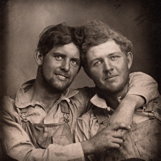 Based on Hugh Nini and Neal Treadwell's heartwarming book "LOVING - A Photographic History of Men in Love 1850 - 1950," David Millbern's '100 Years of Men in Love: The Accidental Collection' (airing on HERE TV) brings new dimensions to the collection's eclectic, illuminating survey of same-sex love as recorded over the course of a century by ordinary men: Workers, farmers, soldiers, and others who captured the essence of their love and devotion through photography. Nini and Treadwell, a longtime couple, were browsing an antiques shop after church one Sunday when they came across a vintage photo of two men who appeared to be in love. (Their criterion for this is that there is certain "look in the eyes" of the men in the photo.) Purchasing the picture, they had no idea that they were beginning a unique, and historically important, collection that would eventually come to include thousands of images from around the world and lead to a critically acclaimed book. David Millbern's hourlong documentary interviews Nini and Treadwell, gleaning their insights about the ways in which male couples across a century, from the 1850s through the 1950s, documented their commitment, preserved their affection, and, in many cases, signaled their authenticity through coded means that the collectors' trained eyes are able to discern.⁠
⁠
Tap link in bio to continue on @EDGEmedianetwork⁠
?️‍??️?️?⁠
?️: Kilian Melloy / @dragelruairi ⁠
?: A photo from "Loving" by Hugh Nini and Neal Treadwell @heretv