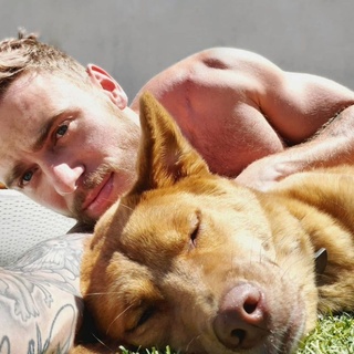 Former Olympic freestyle skier Gus Kenworthy thinks he is finally ready to be your leading man. After his most recent cameo in the hilarious "80 For Brady" starring Jane Fonda, Lilly Tomlin, Sally Field and Rita Moreno, Kenworthy says he is ready to lead in a gay rom-com. It isn't the first time Kenworthy has appeared on screen, with roles in a smattering of Ryan Murphy-produced TV shows. But it is the first he has let it be known that he is ready to go all-in on being an actor. Speaking to PEOPLE on Saturday, at the Gold Meets Golden 10th Anniversary in Beverly Hills, Los Angeles, Kenworthy said: "Honestly, it would be something similar to Bros which we just saw." He added, "But like my dream as a kid was to be the lead in a rom-com. I loved romantic comedies — to this day, they're still like my favorite movies." For Kenworthy, there is something special in the formula. "I just think it's such a great formula and I would love to get to plug into that and play the lead of a rom-com, but also get to play gay would be a dream," he said. Kenworth's cameo in 80 For Brady puts him in a scene with comedian and actor Brian Jordan Alvarez. "It was really, really a dream come true," Kenworthy said of working with Field, Fonda, Moreno and Tomlin. "But it was surreal. Like I remember sitting on set when they were brought to set and like my jaw hit the floor." He added, "There aren't bigger legends, there aren't bigger names. They were all just so sweet. They all look so gorgeous, so professional, and I kind of clammed up! But it was really exciting. Like, they are the Golden Girls! It was really really cool." To prepare for his aspirations as a leading man, Kenworthy admits that he has been taking acting classes. "I've been taking classes and auditioning a lot and I just got new management and I'm just like excited," he said. "I'm hoping for more roles." Something tells us he would be a shoe-in for a role as a retired Olympic athlete trying to parlay his sporting success into success on the silver screen.⁠
⁠
Tap link in bio for more on @EDGEmedianetwork ⁠
????⁠
?: Gus Kenworthy