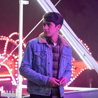 @Hulu's @lovevictorhulu — the spinoff series inspired by "Love, Simon" — comes to its conclusion in its third and final season. The series feels more sharply-written as its storylines resolve. As Season Two ended, Victor's (@itsmichaelcimino) relationship with Benji (@gsear) seemed in doubt, as Benji caught sight of Victor in a clench with new friend Rahim (@anthonykeyvan). Dashing off into the night, Victor made his choice between the two, turning up at the door of...But let's not spoil that. Suffice to say, every choice has its consequences, and what comes next blindsides Victor in the most painful way possible. Season Three shoehorns a lot into its fairly meager allotment of episodes — too much, really; it's inevitable that some relationships will feel underdeveloped, and some storylines have a rushed, truncated quality. That said, the show's humor is better than ever, and the best one-liners more equitably distributed. This feels like a more mature show, too, though in some ways that maturity seems a bit over the top. That said, the more mature approach also allows for greater realism in both matters of the heart and the way parents handle their kids' growing up. "Love, Victor" has grown into its own story — just in time for the story to end, alas. But this cast of likable characters have, like the series, come into their own; they will thrive just fine in fans' imaginations. Watch on @Disneyplus or @Hulu June 15.⁠
⁠
Tap link in bio to continue on @EDGEmedianetwork⁠
?️‍??️?️?⁠
?: @itsmichaelcimino @hulu