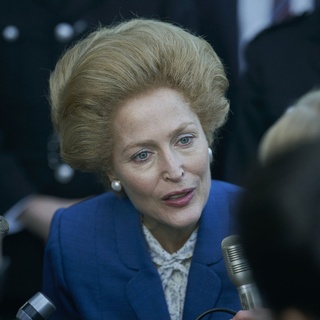 Gillian Anderson's portrayal of British political leader Margaret Thatcher in "The Crown" was built step by step, from distinctive voice to helmet-hair wig to padded wardrobe. Get an inside-look at the new season of "The Crown." Tap link in bio to continue on @EDGEmedianetwork ???⁠
⁠
?: Gillian Anderson as Margaret Thatcher in "The Crown" / Netflix⁠
⁠
