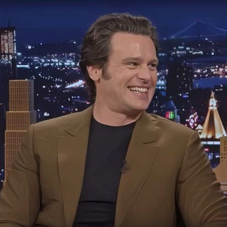 ⁠
Immerse yourself in the star-studded narrative of @grofffsauce on "The Tonight Show," where he shares the unforgettable moment Meryl Streep visited his "Bar-bra" dressing room speakeasy. With a guest list boasting names like Sutton Foster and Patti LuPone, and a champagne gesture from Glenn Close, the highlight was Streep’s tribute video to Barbra Streisand. Groff’s humorous reenactment of his overwhelming joy captures a truly iconic interaction, celebrating Streisand's legacy in a place brimming with Broadway's finest.⁠
⁠
?️ Save and share this post.⁠
? Tap our link in bio to read more⁠
? @EDGEmedianetwork⁠
?: @grofffsauce