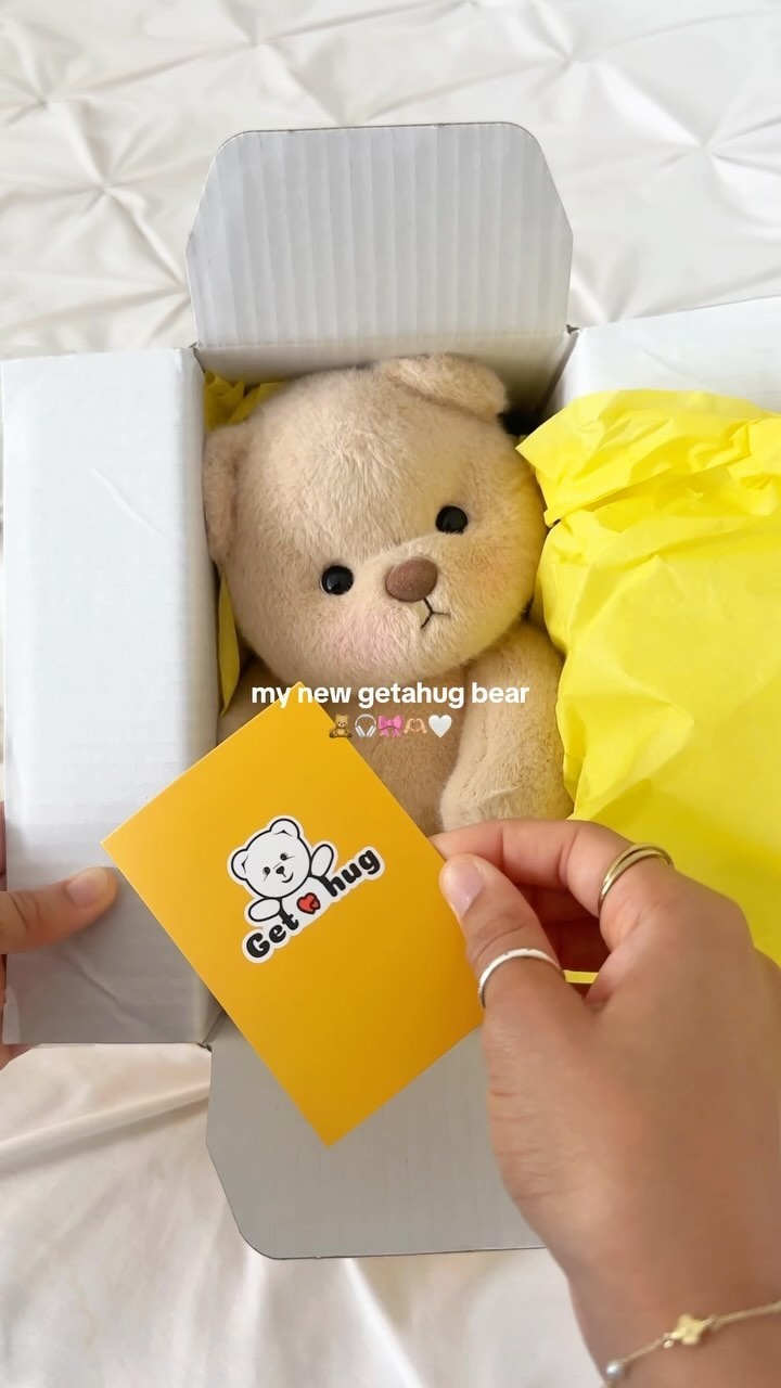??Take your new bestie home~???
#getahug #getahugbear #teddybear #stuffedanimals #giftideas #christmasgiftideas #giftideasforher #giftideasforhim #cutenessoverloaded #getahugco