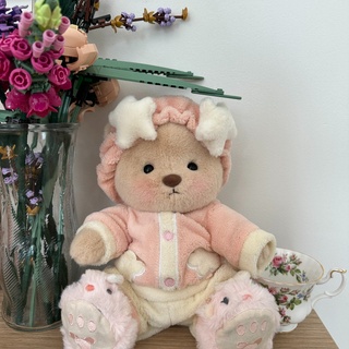 Mommy!Take a hug!???#getahug #bear #pajamas #star #starpajama #flowerblocks #fluffy
