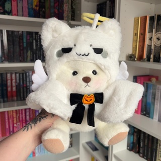 ??How about my new looking? ?Billy has the same one...?
#Getahug #IamWinter #teddybear #GhostCape #HalloweenBear #TrickOrTreat #HalloweenFun #Halloween2024 #BearLovers #giftidea #Festival #Halloween