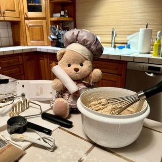 Bake with me!???‍?
#getahug#bake#chef#photography#teddybear#teddy#plushies#stuffedanimals#softtoy#cuddlytoy#toystagram#toyphotography#bearlover#toyscollection#girly#collection#gift