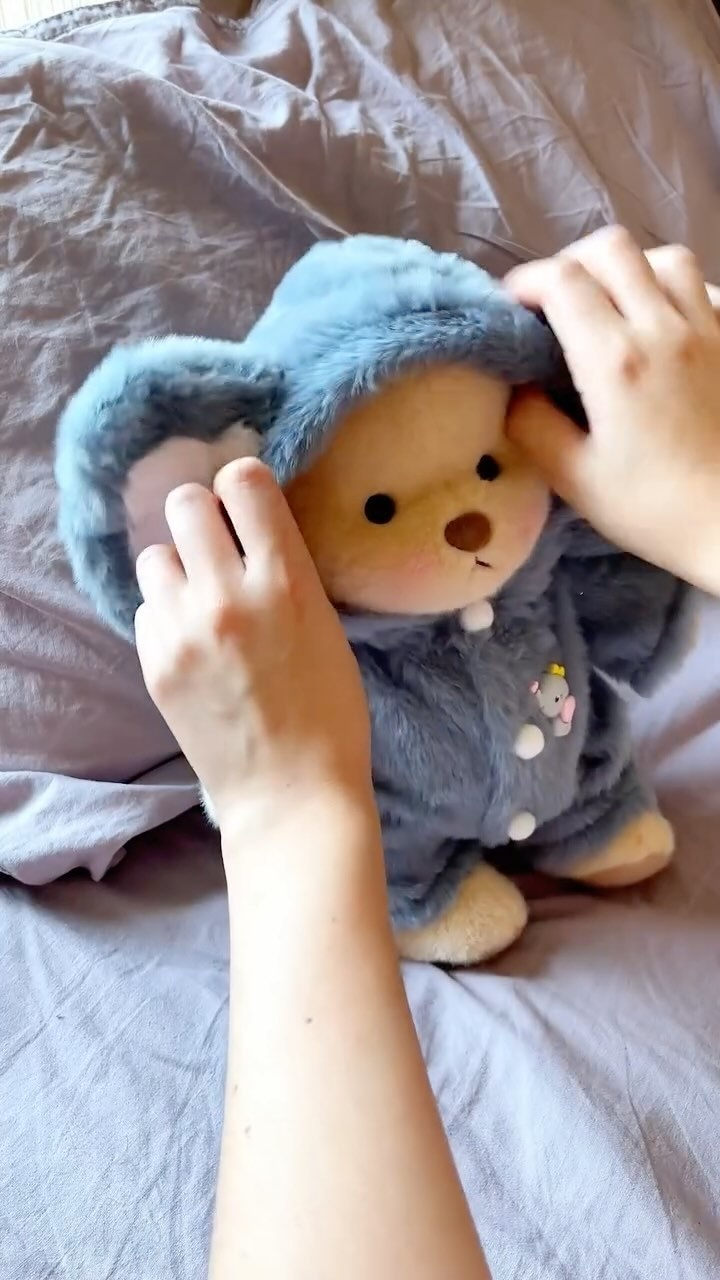 ??How to dress up an elephant bear><?
#Getahug #teddybear #bearlover #elephantcostume #costume #howto #dressup #dressupgame #ugc #unboxing #adorable #cute #kawasaki #plushies #FluffyFriends #asmr #cutekawaii #aesthetic #adorableplushies #stuffedanimals #crafting #girlie