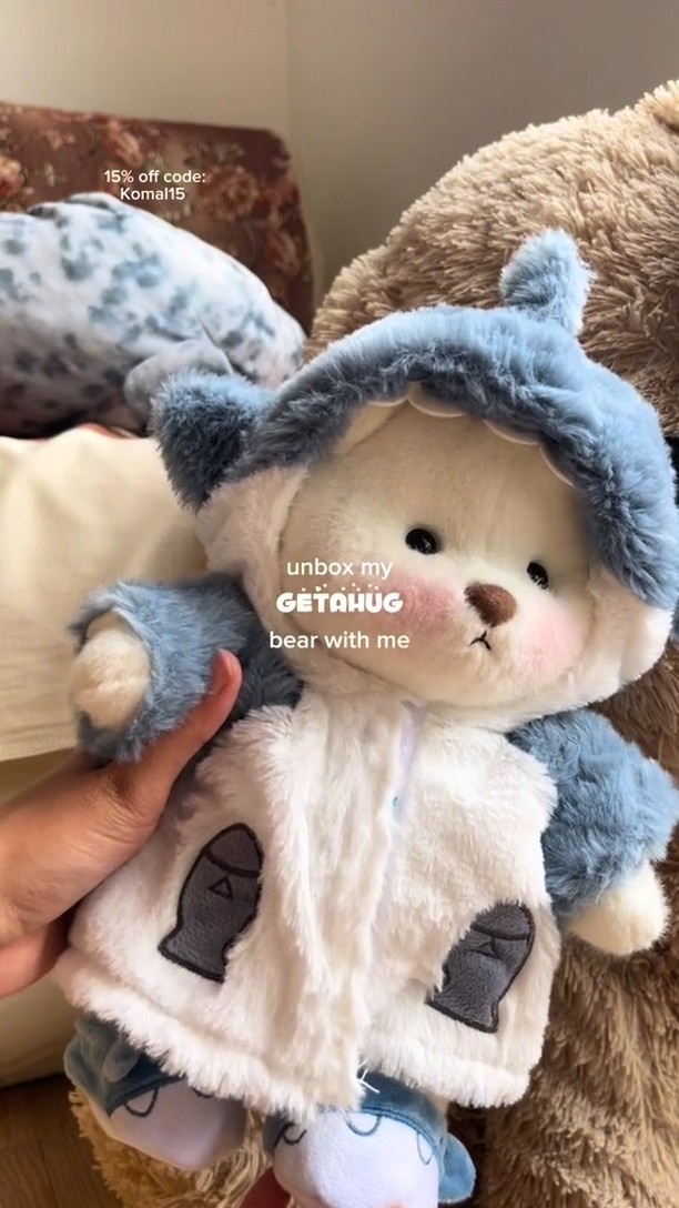 ?Little Winter and his best friend!??#getahug #unboxing #real #teddybear #teddy #plushies #stuffedanimals #softtoy #cuddlytoy #toystagram #toyphotography #bearlover #toyscollection