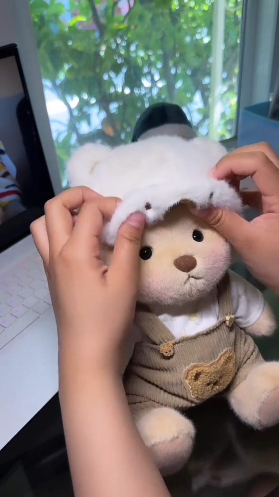 How to dress up your little boy????#getahug #minkhat #armr #unboxing #howto #weekendvibes #teddybear #teddy #plushies #stuffedanimals #softtoy #cuddlytoy #toystagram #toyphotography #bearlover #toyscollection #girly #girlie #girlyroom #aesthetic #dailylife