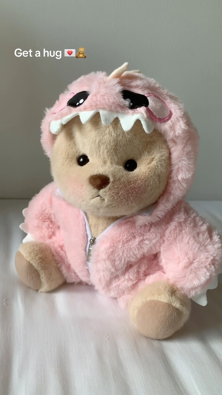 ?Going round~??
#getahug#IamBilly#teddybear#bearlover#dino#girly#girlyroom#love#vlog#kawaii#pinkaesthetic#coquette #cute #asmr #girlythings