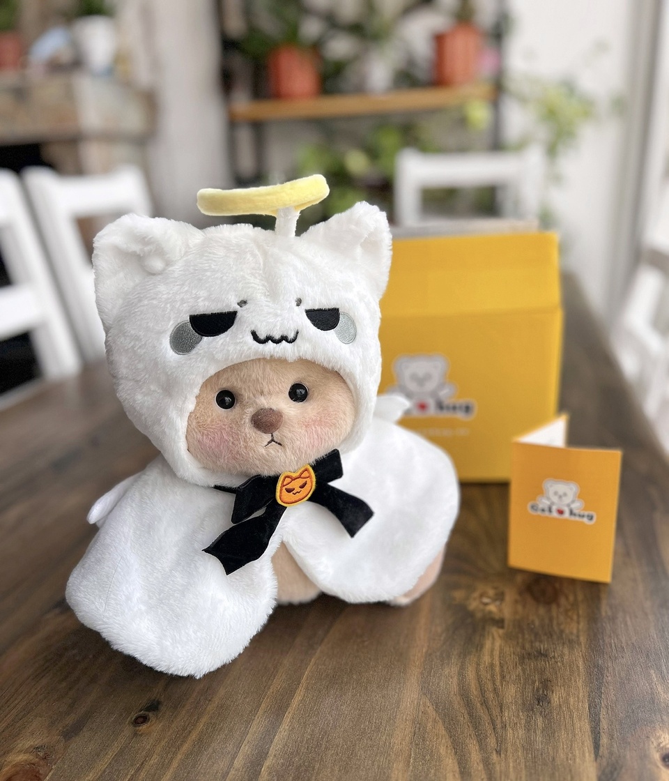 ??Knock, knock...Bill here!?
#Getahug #GhostCape #DressUp #autumn #toy #thatglow #animallove #toys4life #toys #toycommunity #plushie #plushies #plushielife #Halloween #halloweenbear #giftideas #giftforher #fun