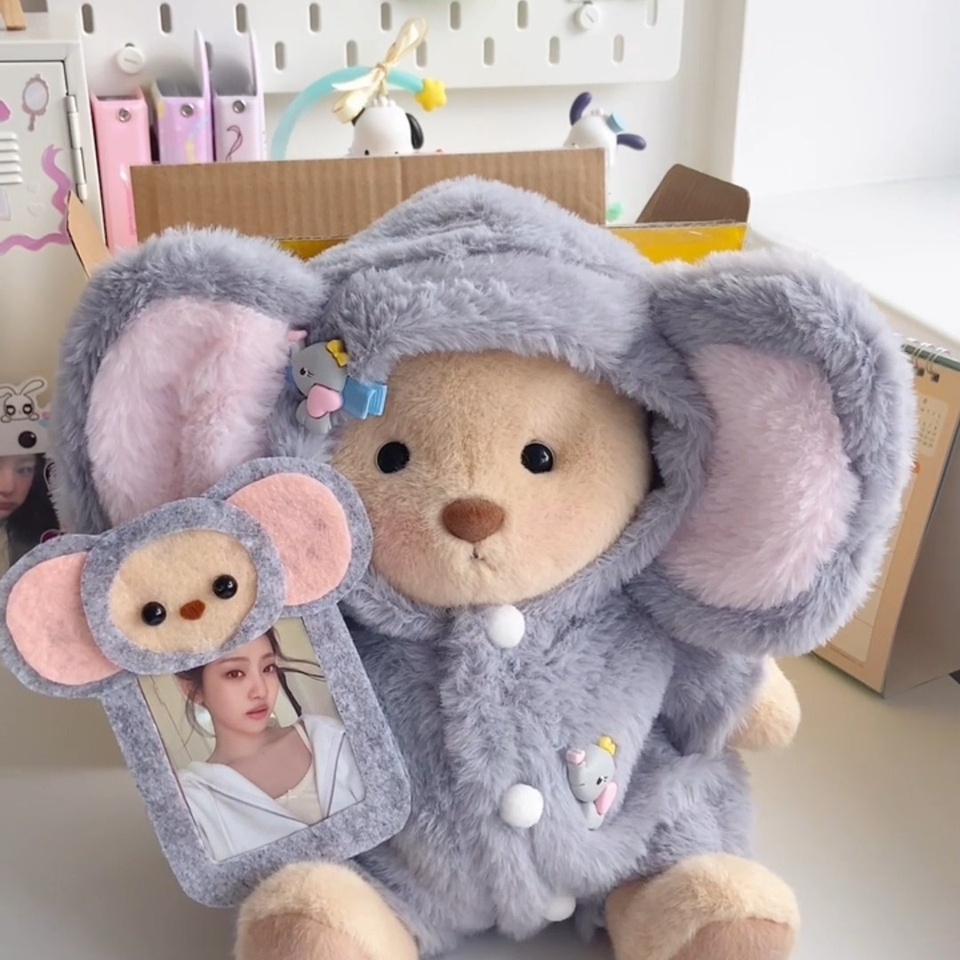 Baby elephant photo folder!???#getahug #elephant #bear #photoholder #plushies #fluffy #shiningpins