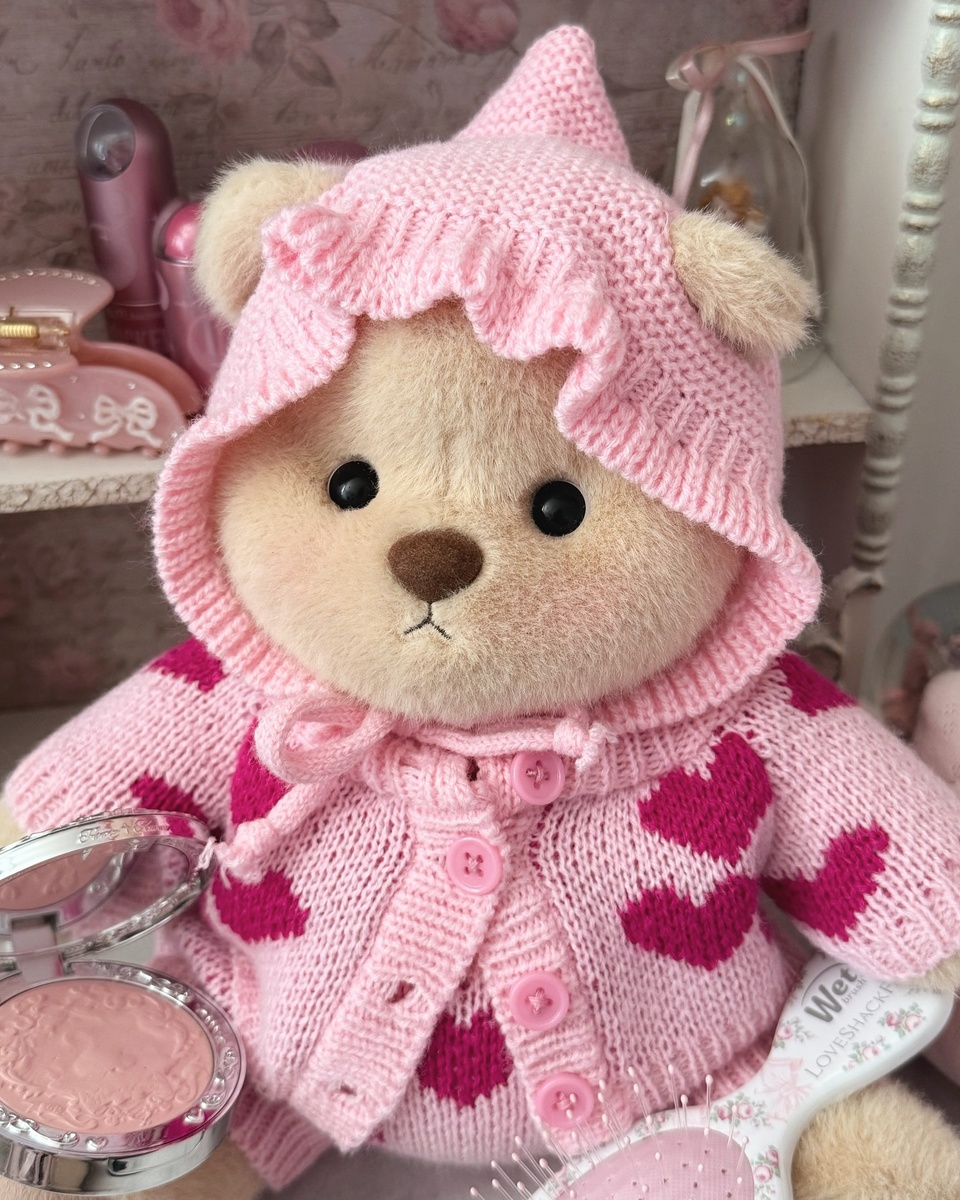 Good hair day or good makeup day?????
#teddy #teddyday #teddybear #hug #hugs #hugme #stuffedanimal #stuffedanimals #stuffedanimalsofinstagram #dollette #dolletteaesthetic #princess #princesscore #girly #girl #girls #justagirl #coquette #coquettecore #lovecore #gift #gifts #love #lovely #selflove #selflovefirst #selflovejourney #selflovematters #selfcare #getahug