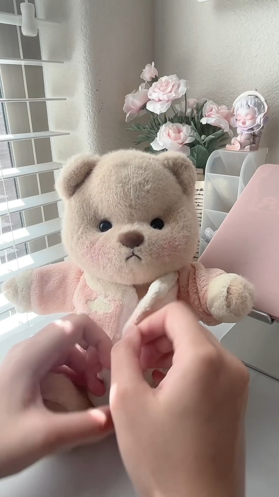 I love bubbles, and pink pjms!?????
#getahug #pjms #teddybear #bearlover #bath #vlog #girls #roominspiration #FluffyFriends #pink