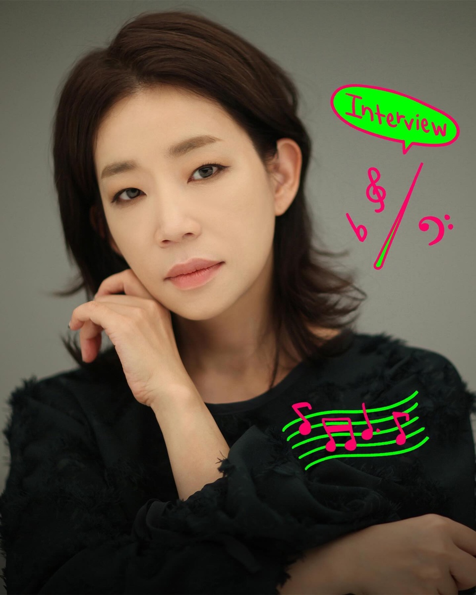 ⠀
뮤지컬의 교과서 <뮤지컬 레미제라블>을 지휘하는
김문정 음악 감독과 함께한 DIVE 인터뷰?

Q. 편곡 과정에서 가장 중요하게 생각한 부분은 무엇인가요?
A. 연주와 노래를 위한 반주를 명확하게 구분하는 거예요. 무대의 그림과 안무에 맞춰 악기를 효과적으로 활용할 방법을 고민하는 것도 작업의 재미이고요. 라이선스 작품에서는 원작의 정서를 우리말로 잘 전달하는 것이 가장 중요합니다.

Q. 현대카드 언더스테이지에서 진행하는 미니콘서트에서 관객들이 기대할 수 있는 점은 무엇인가요?
A. 대극장과는 달리 배우들을 가까이에서 직접 보며 그들의 표정과 감정을 생생하게 느낄 수 있는 최고의 순간이 되지 않을까 싶습니다.

NOL스테이지 <뮤지컬 레미제라블> 미니콘서트 댓글 #EVENT
• 참여 기간: 2023. 11. 20(월) ~ 2023. 11. 26(일)
• 참여 방법: DIVE 앱 ’뮤지컬은 계속 된다‘ 게시물에 NOL스테이지 <뮤지컬 레미제라블> 미니콘서트 응원 댓글 남기기
• 경품: 김문정 음악 감독 친필 사인 MD 노트 (5명)
• 당첨자 발표: 2023. 11. 28(화) DIVE 앱을 통해 발표

?지금 DIVE 앱에서 ’뮤지컬은 계속 된다‘ 콘텐츠를 확인해 보세요.

✅DIVE 앱에서 매일 업데이트되는 컬처 콘텐츠를 만나보세요!

#현대카드DIVE #현대카드다이브
#현대카드 #HyundaiCard