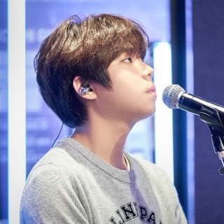 지친 팬들을 위해 정승환이 부르는 이 멜로디?
-
정승환의 팬메이드 라이브 2번째 무대?
팬들의 진심이 담긴 사연과 이에 응답하는 정승환의
<언제라도 어디에서라도> 라이브 무대를
지금 바로 확인해 보세요!
-
?프로필의 링크를 통해 '정승환 LIVE PLAY ▶' 를 확인해 보세요.
-
팬들이 직접 만드는 Well-made 랜선 라이브
Fan-made LIVE 13번째 주인공?
-
✔풀버전 영상 감상 방법 :
1) DIVE 앱 '정승환 LIVE PLAY ▶' 검색?
*이벤트 당첨자도 위 콘텐츠 하단에서 확인 가능!?
2) 유튜브에서 '현대카드 DIVE' 채널 검색?
-
Melon 앱에서도 즐기는 Fan-made LIVE!
정승환 감상평 이벤트도 놓치지 마세요?
-
#팬메이드라이브 #정승환
-
#현대카드DIVE #현대카드다이브
#현대카드 #HyundaiCard