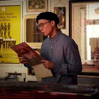 ⠀
유니콘 같은 뮤지션 나얼의 소중한 인터뷰?

현대카드와 협업한 한정판 바이닐 앨범 <Soul Pop City>부터
성시경, 태연과 함께한 <Ballad Pop City> 프로젝트까지!?

나얼의 균형 잡힌 음악 세계와 비하인드 스토리가 궁금하다면?

? @hyundaicard_dive 프로필의 링크를 통해 ‘나얼의 사심 없는 음악’ 콘텐츠를 확인해보세요!

✅DIVE 앱에서 매일 업데이트되는 컬처 콘텐츠를 만나보세요!

#나얼 #Naul #SoulPopCity
#바이닐앤플라스틱
#리미티드바이닐클럽

#음악 #아티스트 #뮤지션 #인터뷰

#현대카드DIVE #현대카드다이브
#현대카드 #HyundaiCard