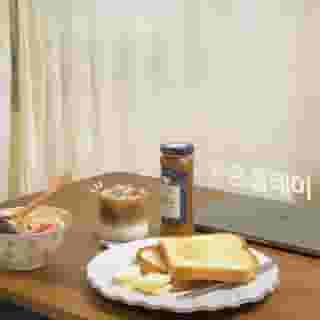 집에 머무르는 시간이 더~ 길어진 요즘?
DIVE와 함께 #혼플레이 하고 100% 당첨 경품 받아요?
-
독서, 홈쿡, 여행 계획 등 이 시간을 알차게 보내는 방법, #혼플레이 
미션을 완료하면 밀리의 서재 1개월 구독권 지급! 
추첨을 통한 다양한 경품까지!?
-
? <#혼플레이 시즌 2> #EVENT 안내
? 방법 : DIVE 앱에서 나만의 혼플레이를 위한 4가지 미션을
모두 수행하면 참여 완료
※ 자세히 보기 : DIVE 앱 > ‘혼플레이 시즌2’ 검색
? 기간 : 2020. 08. 21(금) ~ 09. 13(일)
? 발표 : 2020. 09. 17(목)
? 경품 : 
- 홈셀러 (2명)
- 구글 홈 미니 (5명)
- 하이브로우 폴딩박스 (5명)
- 밀리의 서재 1개월 무료 구독권 (전원)
? 유의사항
- 이벤트 기간 및 경품은 당사 사정에 따라 변경될 수 있습니다.
- 응모작은 현대카드 마케팅에 활용될 수 있습니다.
-
혼플레이 이벤트 참여와 자세한 내용은 DIVE 앱 '혼플레이 시즌2’에서 확인해 보세요!
-
?프로필의 링크를 통해 DIVE 앱을 다운 받을 수 있습니다.
-
#혼플레이
-
#현대카드DIVE #현대카드다이브
#현대카드 #HyundaiCard