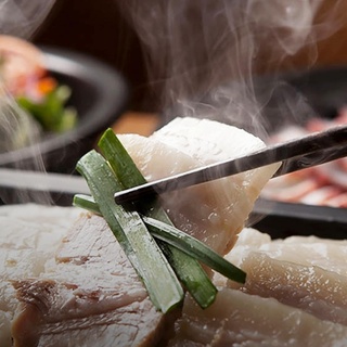 알콜 아티스트들 다모여!?
애주가들의 사랑을 독차지하는 수육 맛집 대방출?

부위별 알찬 구성의 모듬 수육 맛집 미성옥부터
관절과 피부가 더 좋아하는 도가니 맛집 대성집까지!?

?먼저 태그 당한 사람이 쏘는 건 국룰이지?

?프로필의 링크를 통해 '따끈한 수육에 소주 한잔' 콘텐츠를 확인해 보세요.

✅DIVE 앱에서 매일 업데이트되는 컬처 콘텐츠를 만나보세요!

#수육 #맛집 #설렁탕 
#미성옥 #대한옥 
#대성집 #설가옥

#현대카드DIVE #현대카드다이브
#현대카드 #HyundaiCard