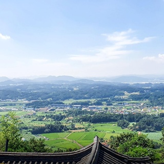 ⠀
청주 촬영지들, 어떻게 알고 오셨어요? DIVE 보고요 ?

<더 글로리>, <나는 솔로> 등 화제의 콘텐츠 촬영지로
청주를 교육도시에서 세상 핫플로 만든 ’그곳‘들!

?청주의 '촬영 스팟'에서 과몰입 하러 갈 사람??

?지금 DIVE 앱에서 '청주에 온 걸 환영해' 콘텐츠를 확인해 보세요.

✅DIVE 앱에서 매일 업데이트되는 컬처 콘텐츠를 만나보세요!

#현대카드DIVE #현대카드다이브
#현대카드 #HyundaiCard