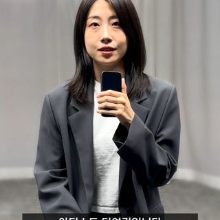 ⠀
익숙함 속에서 새로운 영감을 얻는 방법?
⠀
현대카드 DIVE 스페셜 에디터 더여린(@theyeolyn) 아티스트가
다양한 창작자들을 위해 집필 중인 시리즈 [더여린의 창작의 나침반]
⠀
현대카드 DIVE의 첫인상부터 시리즈를 생각하게 된 배경,
다음 아티클이 궁금한 독자들을 위한 내용 요약까지?
⠀
더여린 아티스트와 함께한 인터뷰를 만나보세요!
⠀
#현대카드DIVE #현대카드다이브
#현대카드 #HyundaiCard