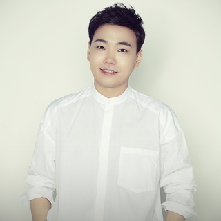 ⠀
손민수 Curated 15의 주인공은
광범위한 레퍼토리를 보유한 독특한 연주자
피아니스트 한지호(@chihohan_official)

세계 유수의 콩쿠르에서 상을 휩쓸며
차세대 피아니스트로 떠오르고 있는 
그의 섬세한 연주를 언더스테이지에서 만나보세요
⠀
<손민수 Curated 15 한지호>
• 일시: 2024년 3월 29일(금) 오후 8시
• 장소: 현대카드 언더스테이지
• 출연: 피아니스트 한지호, 음악 칼럼니스트 이지영
• 티켓 가격: 33,000원(현대카드 결제 시 20% 할인, 할인가: 26,400원)
• 티켓 오픈: 2024년 2월 28일(수) 오후 2시
• 예매처: 인터파크 티켓
⠀
? 프로필 링크를 통해 '손민수 Curated 15 한지호' 콘텐츠를 확인해보세요.
⠀
#현대카드언더스테이지 #UNDERSTAGE #한지호
⠀
#현대카드DIVE #현대카드다이브
#현대카드 #Hyundaicard
⠀
[유의사항]
- 본 공연은 Gift 카드를 제외한 모든 현대카드로 결제 가능하며, 현대카드 결제 시 1인 2매에 한해 20% 할인 혜택이 제공됩니다.
(티켓 판매 기간 : 2024.02.28~2024.03.28)
> 상환 능력에 비해 신용카드 이용금액이 과도할 경우, 귀하의 개인신용평점이 하락할 수 있습니다.
> 개인신용평점 하락 시 금융거래와 관련된 불이익이 발생할 수 있습니다.
> 일정 기간 원리금을 연체할 경우, 모든 원리금을 변제할 의무가 발생할 수 있습니다.
- 신용카드 발급이 부적정한 경우(연체금 보유, 개인신용평점 낮음 등)카드 발급이 제한될 수 있습니다
- 카드 이용대금과 이에 수반되는 모든 수수료를 지정된 대금 결제일에 상환합니다.
- 금융소비자는 금융소비자보호법 제19조 제1항에 따라 해당 상품 또는 서비스에 대하여 설명을 받을 권리가 있습니다.
- 자세한 내용 및 이용 조건은 카드 신청 전 현대카드 홈페이지 및 상품설명서, 약관 참고
- 준법감시심의필 240227-003호 (2024.02.27~2025.02.26)