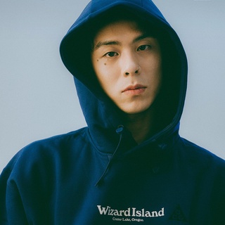 빈지노(Beenzino)의 깜짝 선물? 
정규 1집 <12> 발매 5주년 기념 한정판 바이닐 발매?

DIVE 앱에서 온라인 래플 참여하러 GO!

?프로필 링크를 통해 '빈지노 한정판 바이닐' 콘텐츠를 확인해 보세요.

[Limited Vinyl Club - 빈지노] 온라인 래플 안내
• 래플 참여 : DIVE 앱 ‘빈지노 한정판 바이닐’ 콘텐츠 내 ‘래플 응모’
• 발매 수량 : 200장
• 응모 기간 : 2021. 05. 31(월) ~ 06. 11(금) DIVE 앱
• 당첨 발표 : 2021. 06. 15(화) 오후 5시

• 구매 기간 : 2021. 06. 26(토) ~ 07. 31(토)
• 구매 장소 : 현대카드 바이닐앤플라스틱 (용산구 이태원로 248)

?Tip!
응모 신청과 함께 당첨 기원 메시지를 DIVE 앱에 댓글로 달면 당첨확률 UP!

@realisshoman 
#리미티드바이닐클럽 #빈지노 #Beenzino
#한정판 #바이닐 
#VinylAndPlastic #바이닐앤플라스틱 

#현대카드DIVE #현대카드다이브
#현대카드 #HyundaiCard
