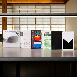 ⠀ 
현대카드 라이브러리 신간을 소개하는 'What's NEW'
디자인 라이브러리 3월의 새 책을 소개합니다✨
⠀
? <Now is Better>
- 디자이너 스테판 사그마이스터의 최근 프로젝트를 소개한 책
⠀
? <The Best Dutch Book Designs 2022>
- 책과 인간의 상호 작용과 북 디자인 트렌드를 파악할 수 있는 책
⠀
? <MSCHF>
- 개인의 선택에 따라 작품을 즐길 수 있도록 구성한 미스치프 전시 도록
⠀
? <지붕 없는 방>
- 마당을 지붕 없는 방으로 새롭게 인식하고 활용할 방법을 공유하는 책
⠀
? <Skateparks>
- 건축가, 디자이너, 도시 설계가 등이 스케이트파크의 필요성을 소개하는 책
⠀
? <Green Obsession>
- 건축가 스테파노 보에리와 스튜디오 팀원들이 15년간 연구하며 던져온 메시지를 담은 책
⠀
지금 바로 DIVE 앱에 로그인하고
디자인 라이브러리의 신간 도서를 만나보세요??
⠀
? 자세한 내용은 프로필 링크를 통해 ‘전진하는 디자인’ 콘텐츠를 확인해 보세요!
⠀
✅ DIVE 앱만 있으면 현대카드 라이브러리 주중 입장 가능
⠀
#현대카드디자인라이브러리 #디자인라이브러리
⠀
#현대카드DIVE #현대카드다이브
#현대카드 #HyundaiCard