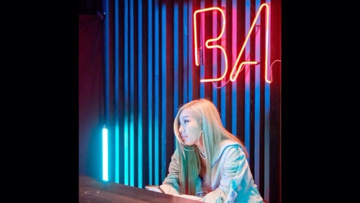 텐션 폭발 제시BAR 오픈 임박!?
-
팬들이 직접 만드는 Well-made 랜선 LIVE?
Fan-made LIVE 시즌 ✌
-
피아노 치던 11살 현주에게 보내는
제시의 진심어린 응원, STAR? 라이브 무대부터
포스로 가득 채운 눈누난나 솔로 버전
그리고 텐션 폭발 제시의 Fan-made TALK 까지!
-
풍성한 볼거리와 함께 2번 찾아올 
제시의 Fan-made LIVE!
DIVE 앱에서 2배 더 즐겁게 만나보세요?
-
[제시BAR? Fan-made LIVE 메뉴]
1. STAR / 09. 11(금)
2. 눈누난나 / 09. 16(수)
3. Fan-made TALK / 09. 16(수)
-
Melon 앱에서 진행되는
제시 팬메이드 라이브 감상평 이벤트도 놓치지 마세요?
-
?프로필의 링크를 통해 DIVE 앱을 다운 받을 수 있습니다.
-
#팬메이드라이브 #제시 #Jessi
-
#현대카드DIVE #현대카드다이브
#현대카드 #HyundaiCard