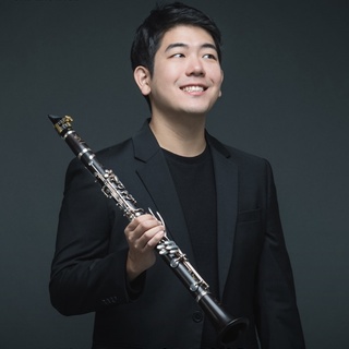 ⠀
손민수 Curated 공연 14번째 주인공은
부드러운 선율과 풍부한 음악성을 인정 받은
클라리네티스트 김상윤(@cla0814)✨
⠀
슈만의 100번째 작품이자
현재까지도 꾸준히 사랑받는 세 곡의 로망스까지!
⠀
피아니스트 박종해와 함께해 더욱 특별한 무대를
언더스테이지에서 만나보세요!?
⠀
<손민수 Curated 14 김상윤>
• 일시: 2024년 2월 23일(금) 오후 8시
• 장소: 현대카드 언더스테이지
• 출연: 클라리네티스트 김상윤, 피아니스트 박종해, 음악 칼럼니스트 이지영
• 티켓 가격: 33,000원(현대카드 결제 시 20% 할인, 할인가: 26,400원)
• 티켓 오픈: 2024. 02. 05(월) 오후 2시
• 예매처: 인터파크 티켓
• 공연 안내
- 본 공연은 90분 간 진행되며 공연 시작 후 별도의 인터미션이 없습니다.
- 공연 시작 후에는 공연장 입/퇴장이 불가합니다.
- 입장 시 예매 확인을 위해 신분증 지참 필수입니다.
⠀
? 프로필 링크를 통해 ’손민수 Curated 14 김상윤‘ 콘텐츠를 확인해보세요.
⠀
#현대카드언더스테이지 #UNDERSTAGE
#김상윤 #박종해 #이지영 
⠀
#현대카드DIVE #현대카드다이브
#현대카드 #Hyundaicard
⠀
[유의사항]
- 본 공연은 Gift카드를 제외한 모든 현대카드로 결제 가능하며, 현대카드 결제 시 1인 2매에 한해 20% 할인 혜택이 제공됩니다.
(티켓 판매 기간 : 2024.02.05~2024.02.22)
> 상환 능력에 비해 신용카드 이용금액이 과도할 경우, 귀하의 개인신용평점이 하락할 수 있습니다.
> 개인신용평점 하락 시 금융거래와 관련된 불이익이 발생할 수 있습니다.
> 일정 기간 원리금을 연체할 경우, 모든 원리금을 변제할 의무가 발생할 수 있습니다.
- 신용카드 발급이 부적정한 경우(연체금 보유, 개인신용평점 낮음 등)카드 발급이 제한될 수 있습니다. 
- 카드 이용대금과 이에 수반되는 모든 수수료를 지정된 대금 결제일에 상환합니다.
- 금융소비자는 금융소비자보호법 제19조 제1항에 따라 해당 상품 또는 서비스에 대하여 설명을 받을 권리가 있습니다.
- 자세한 내용 및 이용 조건은 카드 신청 전 현대카드 홈페이지 및 상품설명서, 약관 참고
준법감시심의필번호 240202-009호(2024.02.02~2025.02.01)