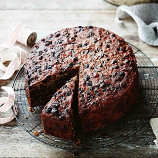 For 25 years, Jim Gladders made Christmas cakes for his family, baking three every October — one for each of his daughters and another for himself — and keeping them in the refrigerator to mature until December 25.⁠
⁠
It's through his eldest daughter Paula, who fondly remembers her father serving it "with a chunk of cheddar cheese and a glass of brandy", that the tradition lives on as a way to remember "Pa Jim", who passed away at 84.⁠
⁠
One of our favourite and special heirloom recipes, you can recreate it by tapping the link in our bio.⁠
⁠
Photography: @markroperphotography⁠
Styling: @deborahkaloperfoodstylist⁠
Words: @sarahjineil⁠
⁠
#heirloomrecipes #christmasrecipe #christmascake #christmaspudding #traditionalrecipe #christmasdessert
