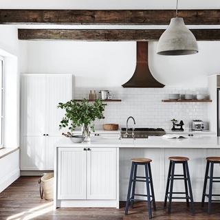 French-style farmhouse, but make it Australian.⁠
⁠
Nestled in the quiet rural village of Trentham on top of central Victoria's Great Dividing Range, this pretty home with its terracotta tiled roof and powder blue shutters could have been transported straight from Southern France.⁠
⁠
Unsurprisingly, it was a love affair with this exact part of the world that saw owners Narelle and Andrew create this home on a half-hectare block. "French farmhouses are not often fancy," says Narelle, "and we wanted to make sure it was a simple design."⁠
⁠
Recently listed for sale, you can step inside this stunning home via the link in bio.⁠
⁠
Photography: @lisacohenphoto⁠
Styling: @tess.newman.morris⁠
Words: @ginimhoff⁠
⁠
#frenchstylehome #frenchprovincialstyle #farmhouse #trenthamvic #countryhome