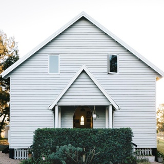 Surrounded by Norfolk Pines and brimming with the owner’s collection of rustic homewares this converted church quickly felt like home for a family of four who escaped from the city.

“We fell in love with this home - the space, the feel and the breeze,” says Cheryl.

Step inside and read the full story via the link in bio.

#homeconversion #churchconversion #countryhome #rurallife