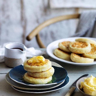 The humble #crumpet is staging quite the comeback, but we're not talking about the kind you'd find on a supermarket shelf. Homemade crumpets slathered with good-quality butter and honey will, quite literally, change your life. The best part? You can easily make them yourself. Tap the link in our bio for a simple recipe to try this weekend. ⁠
⁠
Photography: @bendearnley⁠
⁠
#crumpets #breakfast 