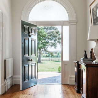 Originally used as a means to support a lifestyle of self-sufficiency and seen as a reflection of economic prosperity, Australian homesteads have long been a sought-after asset.⁠
⁠
From restored, grand historic homes to residences revitalised for modern living, we've rounded up 25 beautiful Australian homesteads that boast more than just idyllic surroundings.⁠
⁠
Tap on the link in bio to read more.⁠
⁠
Photography: @marniehawson @markroperphotography⁠
Words: @rb.thompson @tahnimesann⁠
⁠
#farmhouse #homestead #countryhome #countryliving