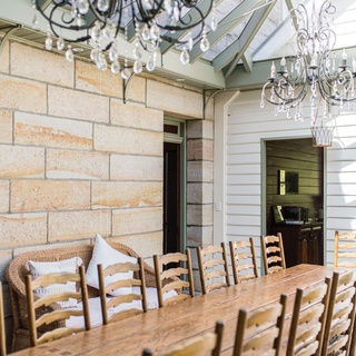 With a total of twenty-three rooms, the restoration of Terrara House was certainly no mean feat for its current owners, who looked to designer, Ingrid Weir, and locals for advice and support.⁠
⁠
Intricate ceilings shroud almost every room, an ornate banister runs up beside the stairs and many of the rooms feature original fireplaces. "We wanted the design to be inclusive, but also unique and interesting, with a story often behind the choices."⁠
⁠
Step inside via the link in bio.⁠
⁠
Photographer: @inlightenphotography⁠
Words: @lucycf94⁠
Location: @terrarahouse⁠
⁠
#sandstonewalls #terrarahouse #countryestate #indooroutdoordining